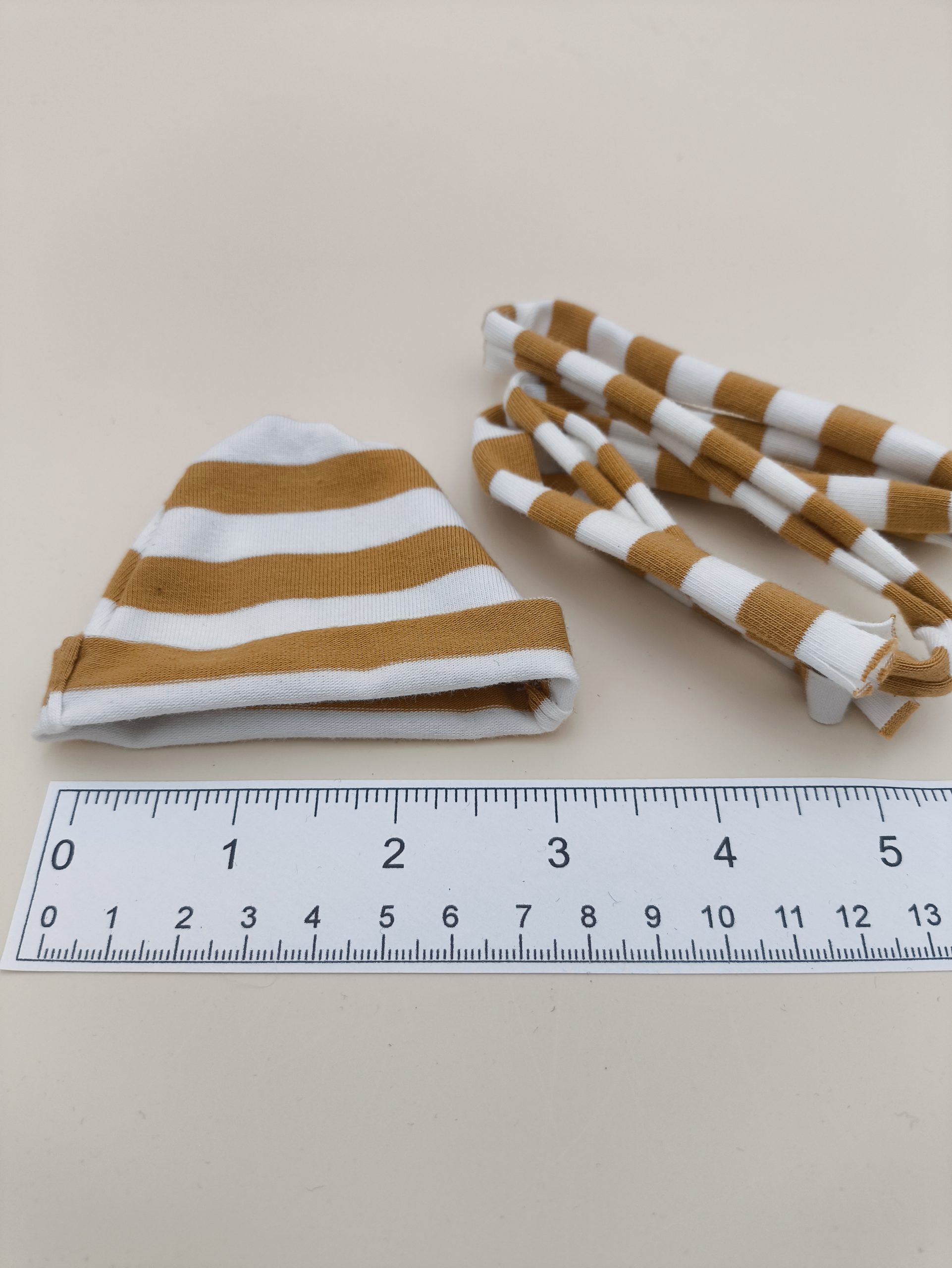 Mini accessoire : bonnet et écharpe rayée jaune - Image 3