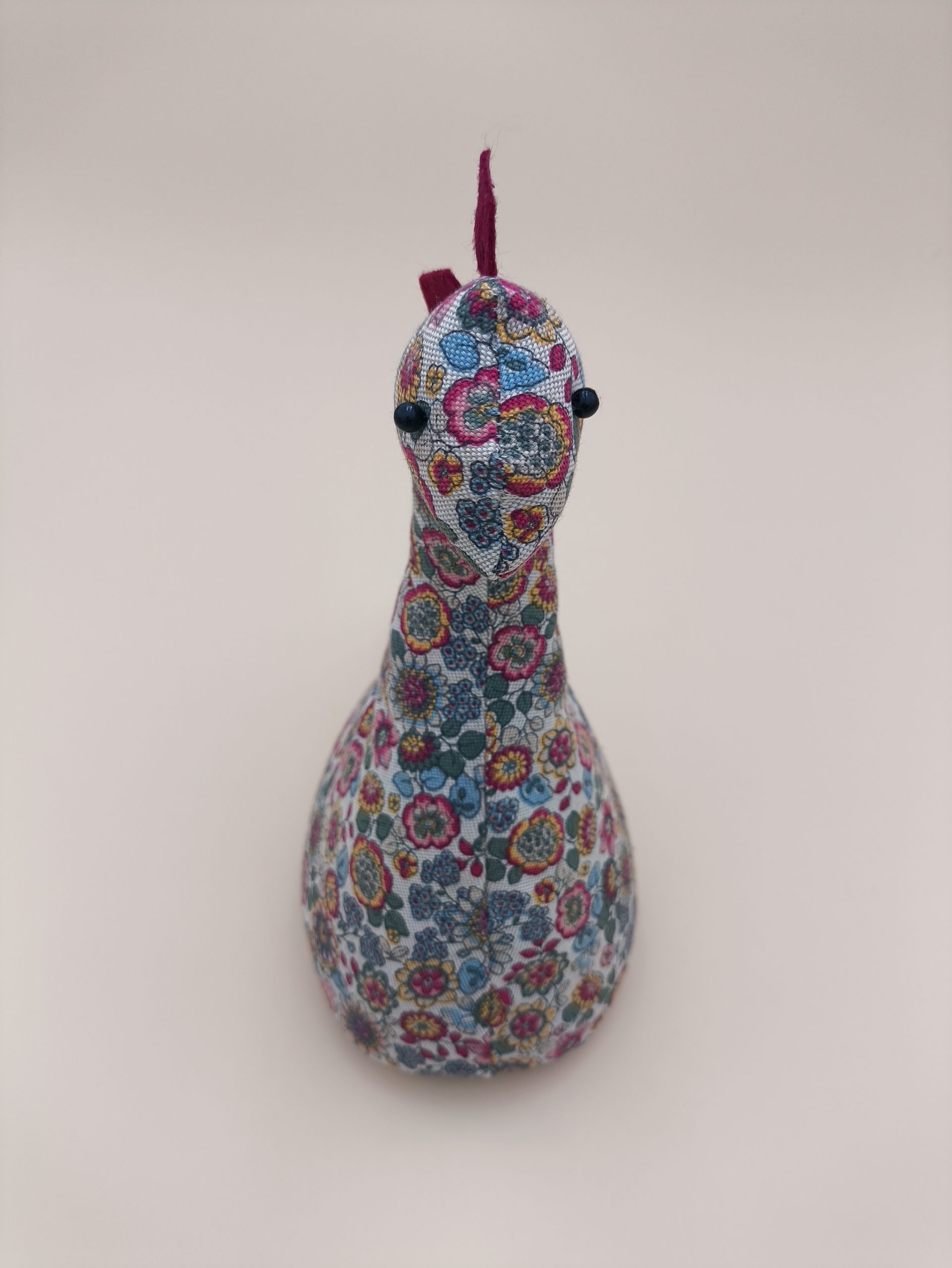 Cale-porte dinosaure - fleurs bordeaux, rose, bleu et jaune sur fond lin - Image 7