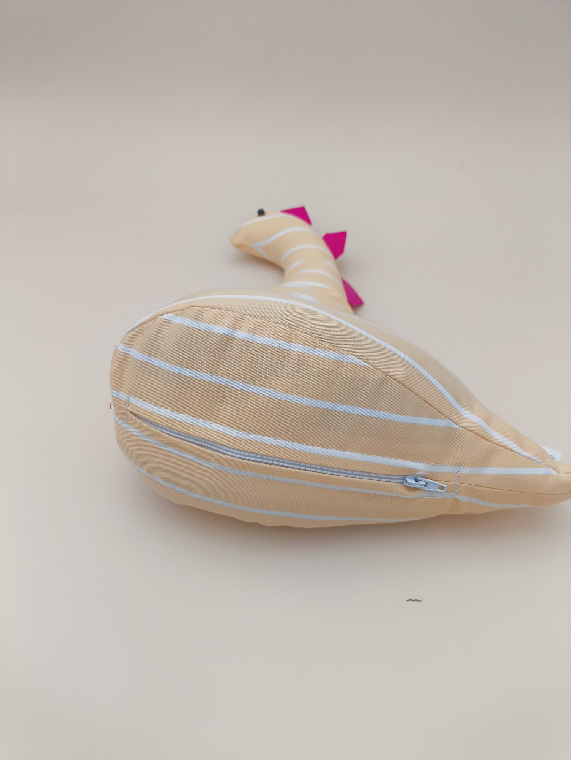 Cale-porte dinosaure - Jaune clair avec ses plaques rose – Image 8