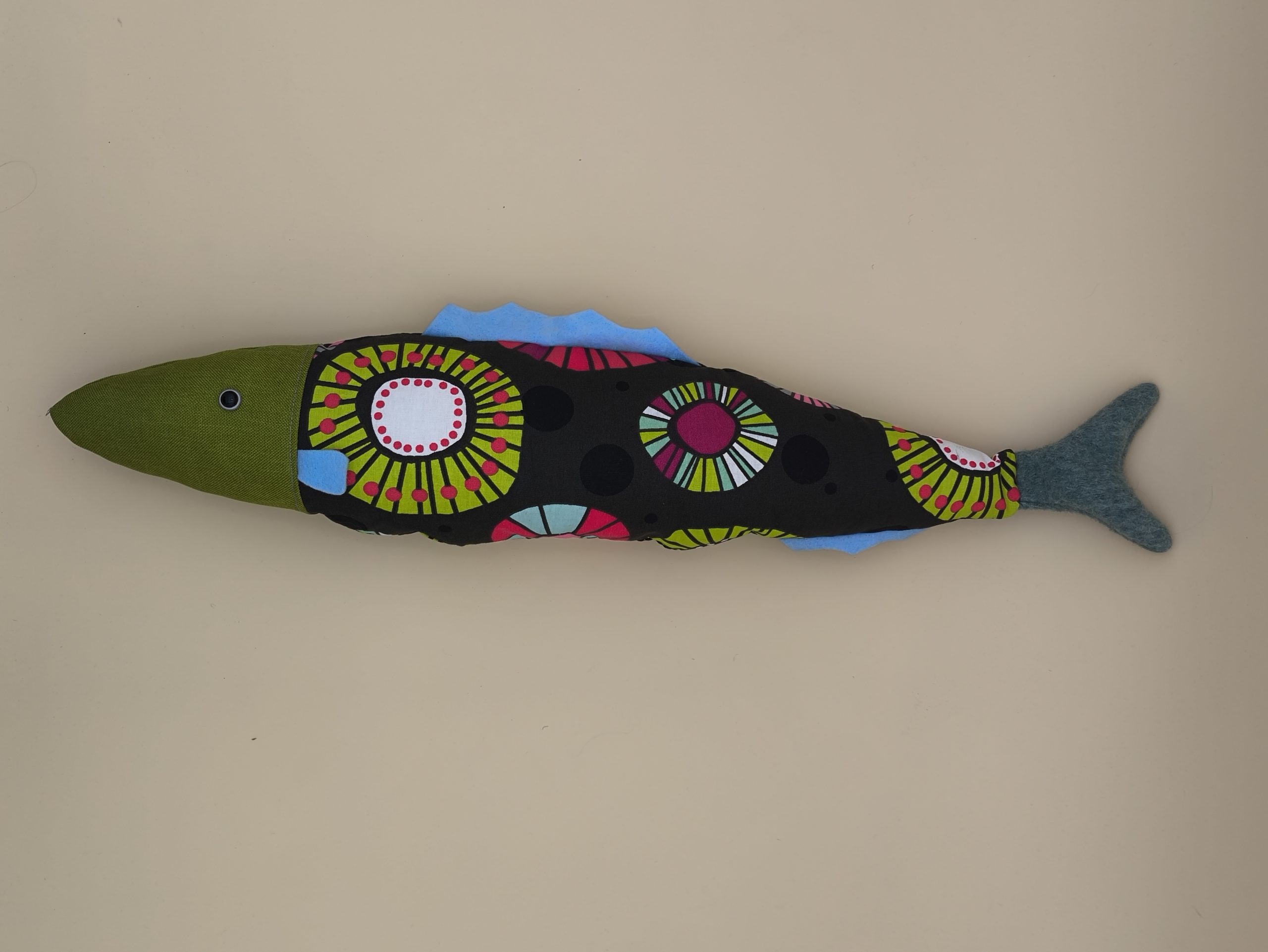 Coussin poisson - Colin câlin - cercles multicolores – Image 7