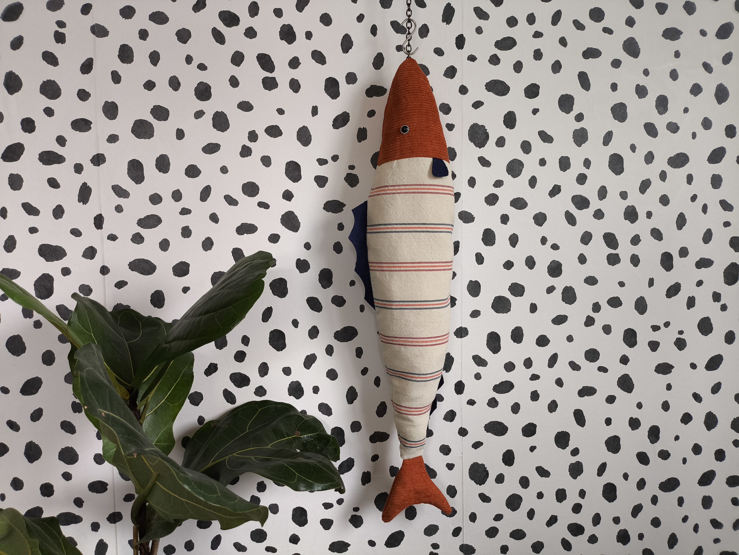 Coussin poisson - Colin câlin - ecru rayé bleu et terracotta